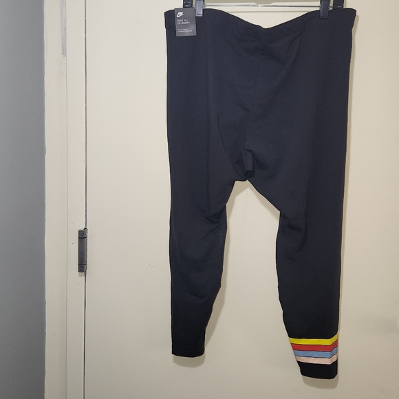 Nike Women's Sportswear Core Printed 7/8 Leggings Size 2X - Picture 5 of 6